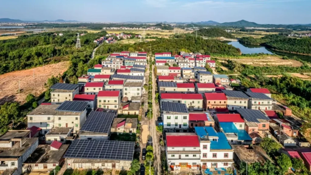 El crecimiento CHN Energy en energía eólica y solar