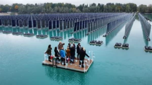 SINN Power inicia la primera planta solar flotante vertical del mundo