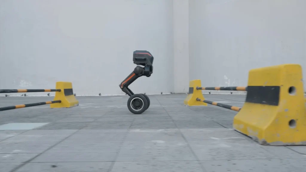 El diseño del robot bípedo TRON 1 de