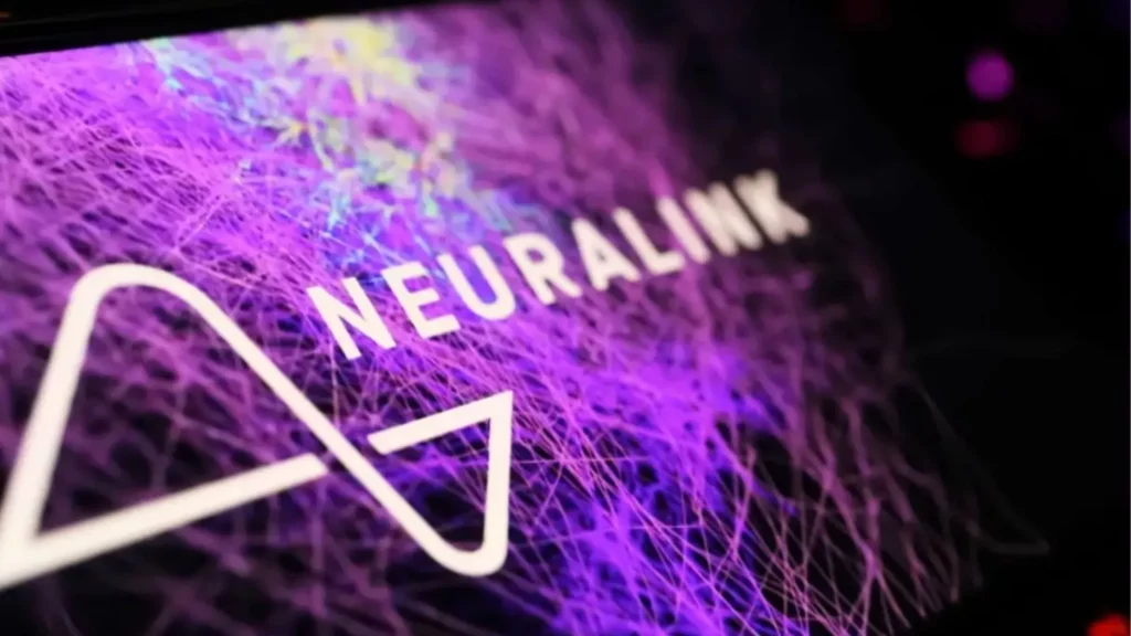 El primer implante de chip cerebral humano