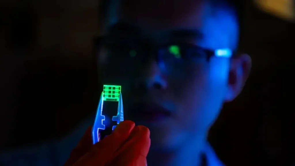El futuro de los LEDs de perovskita, según la Universidad de