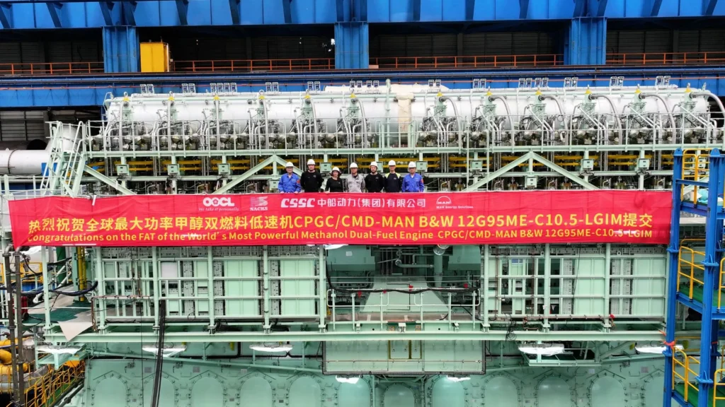 La construcción del motor de metanol más potente del mundo diseñado por MAN Energy Solutions