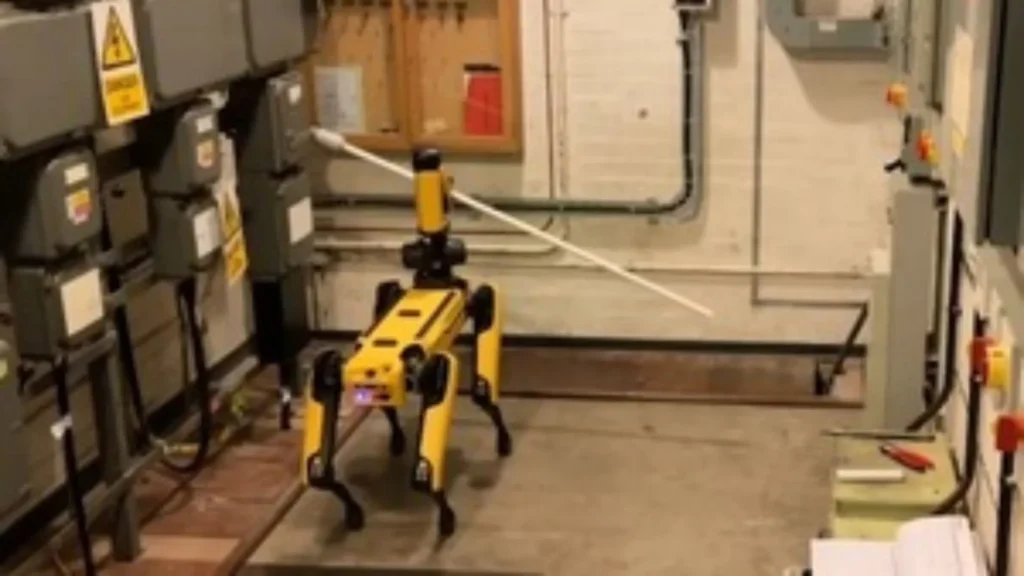 El robot Spot ayuda a reactivar grúa