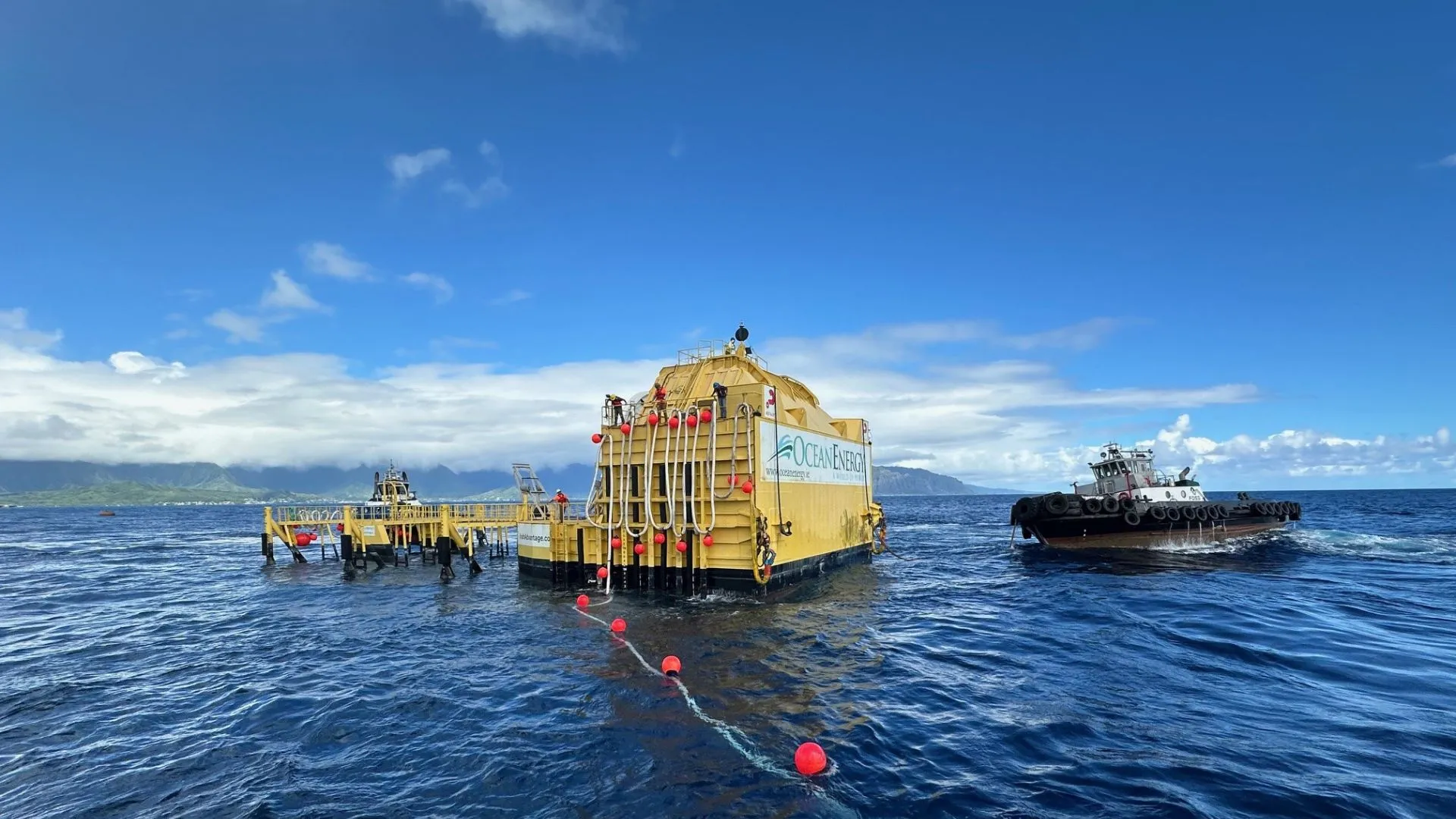 Wave energy device deployed in Hawaii