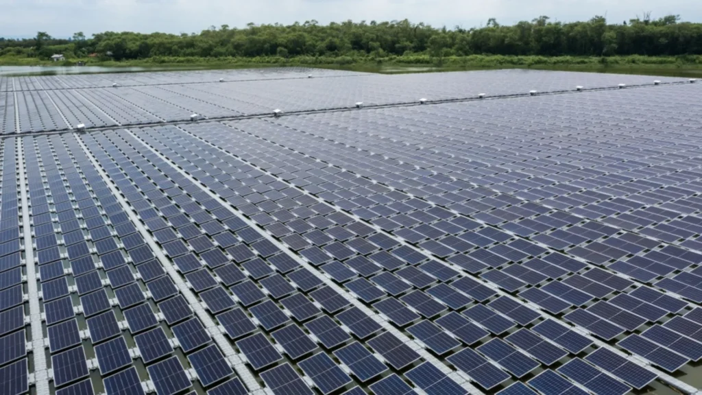 planta solar flotante en alta mar más grande del mundo en Taiwán