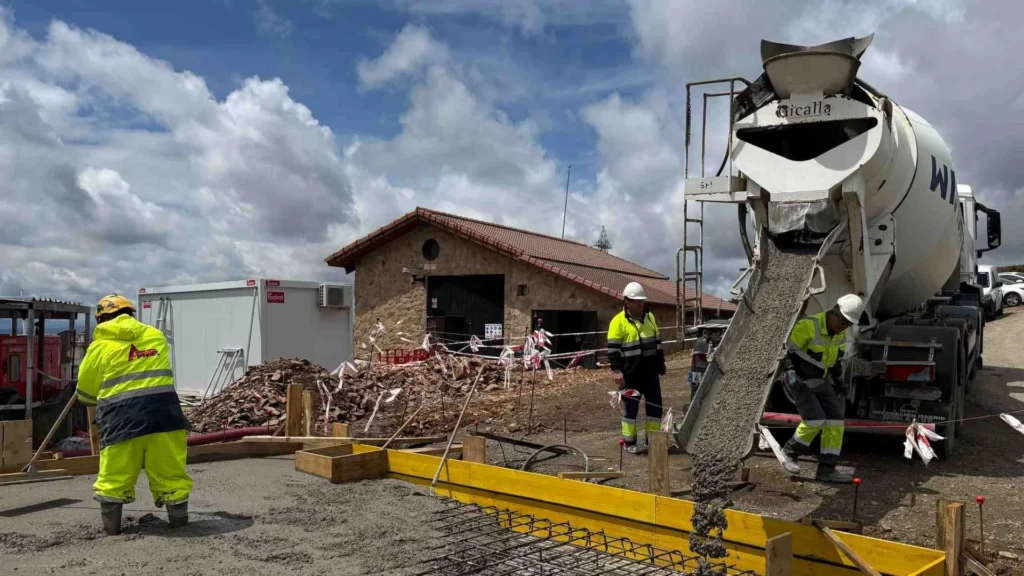 Endesa and Holcim Promote the Reuse of Wind Turbine Blades in Structural Concrete