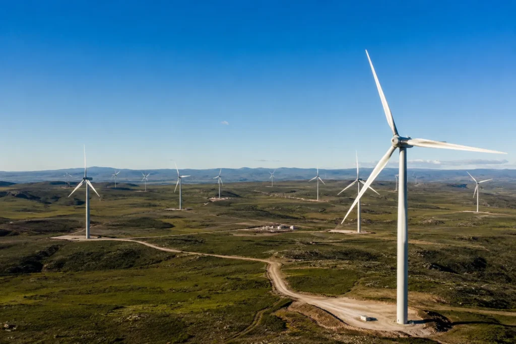 La energía eólica en Sudáfrica acelera un nuevo complejo renovable de 900 MW
