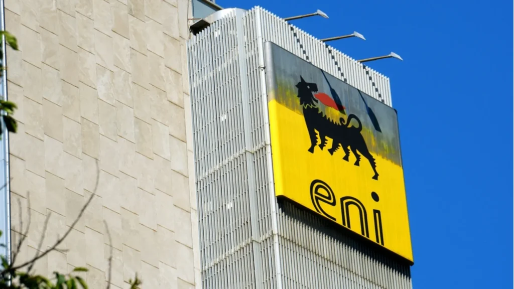 Eni y KazMunayGas y planta de energía híbrida