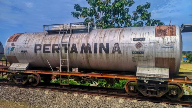 Espuma metálica compuesta