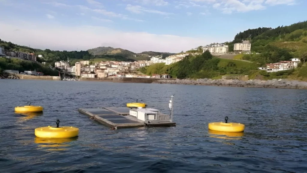 proyecto que explora conceptos sostenibles para plantas fotovoltaicas flotantes