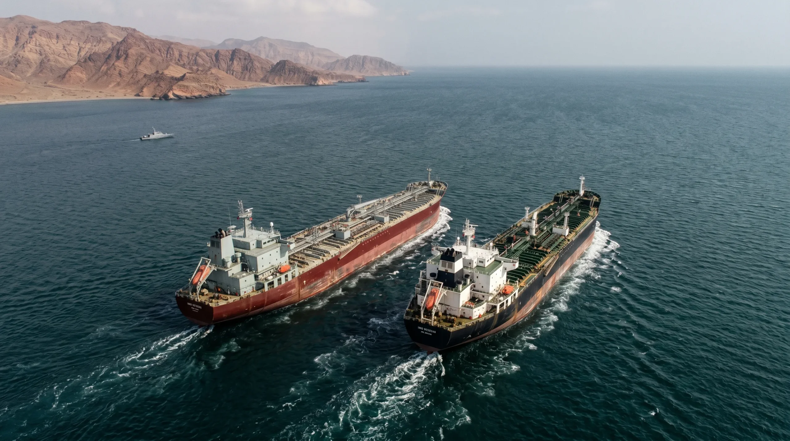 Estrecho de Hormuz registra movimientos limitados de tanqueros y buques LNG