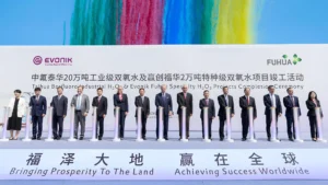 Evonik y Fuhua completan planta de H2O2 de alta pureza en China