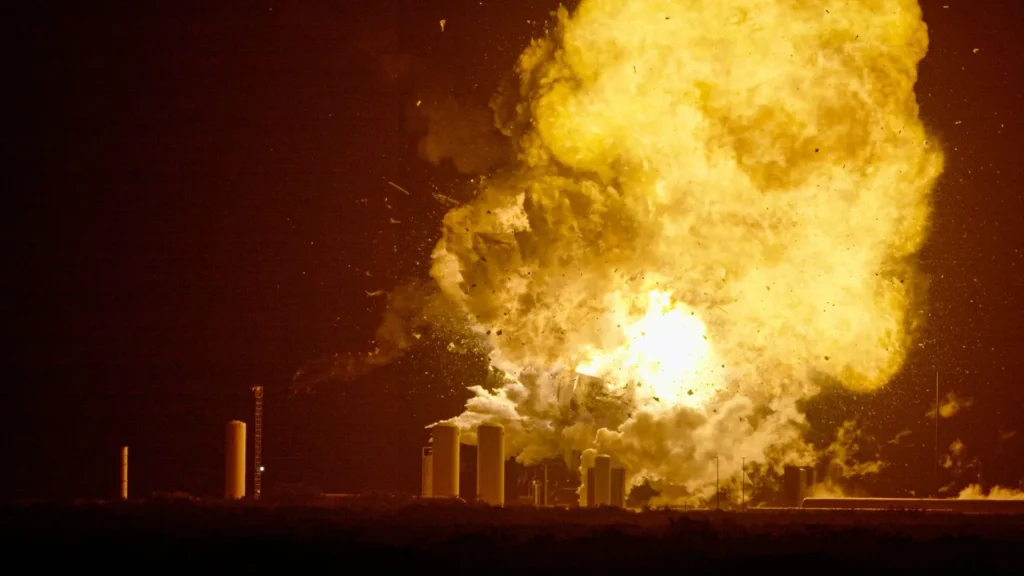 SpaceX Starship explodes during test and is destroyed