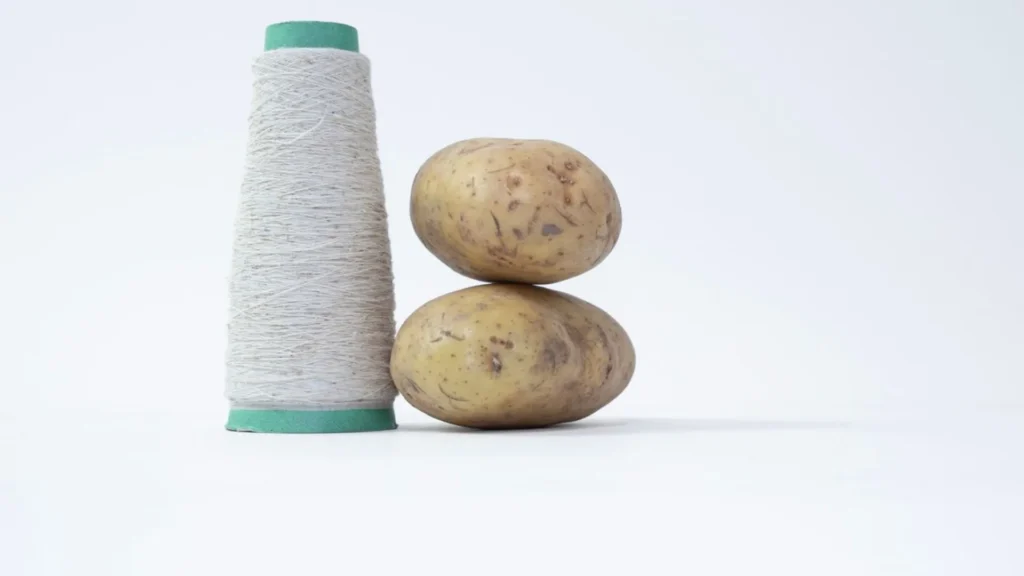 Textil con hilo de patata
