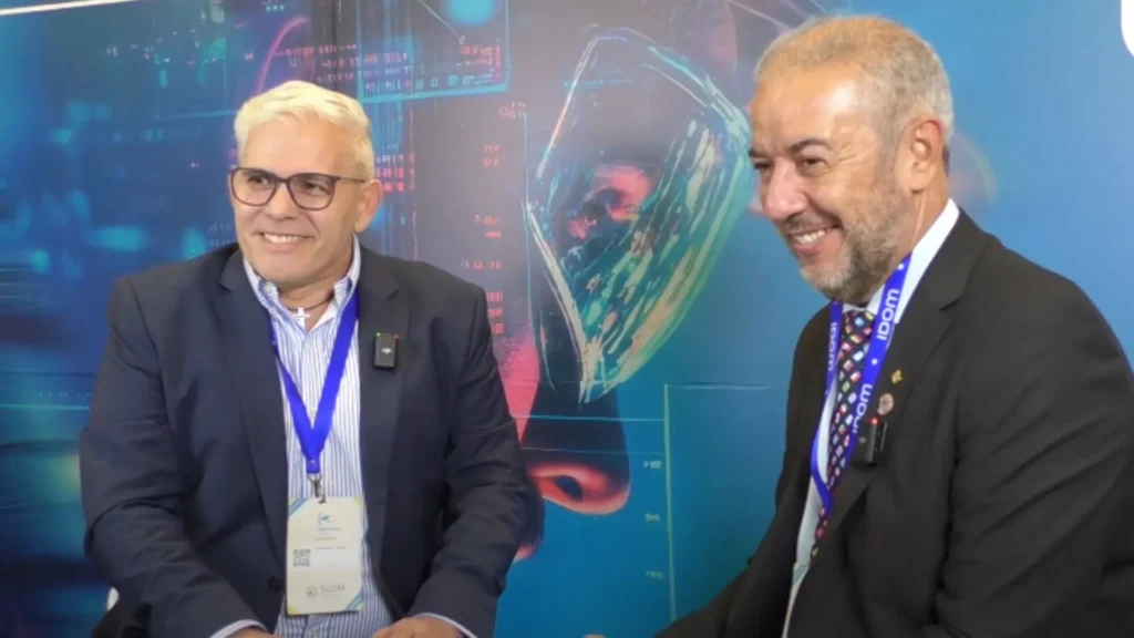 Francisco Barreto en SLOM 2024 siendo entrevistado