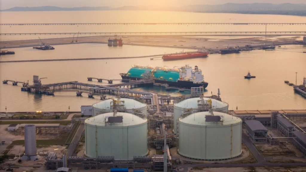 Australia Diversifies LNG Exports Amid Weak Asian Demand