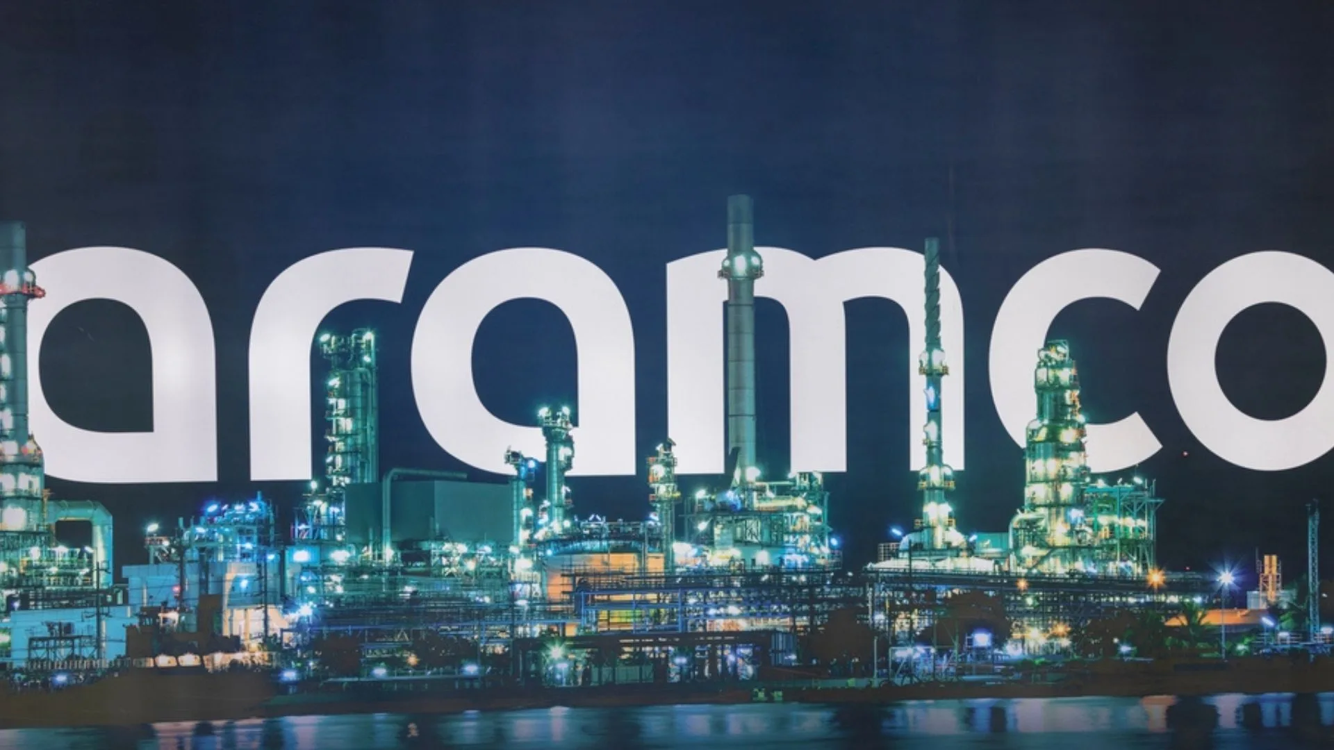 Ganancias de Aramco suben por crudo