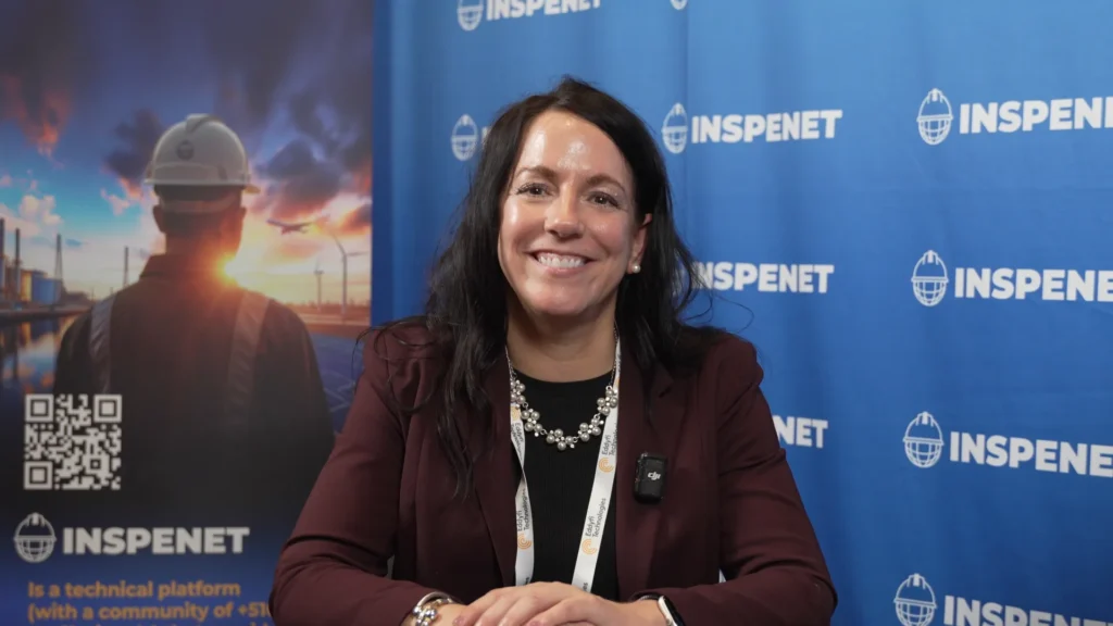 Garra Liming durante una entrevista en el evento ASNT 2025 sobre ensayos no destructivos.