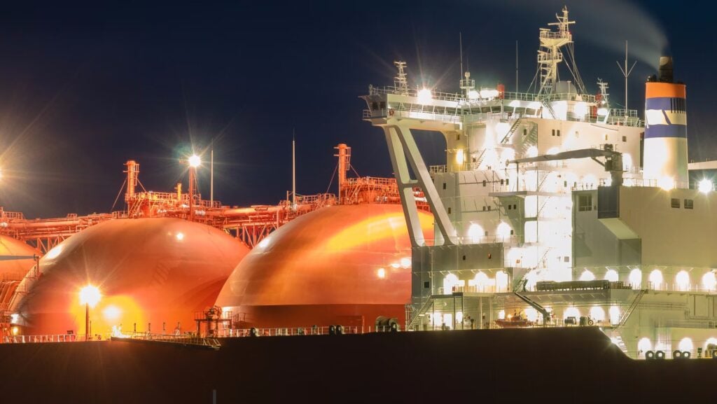 Crisis in the Middle East shakes the global natural gas market