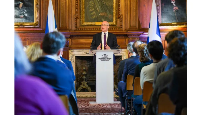 El Gobierno de Escocia financiará programas de capacitación para fortalecer la fuerza laboral que demanda la expansión de la energía eólica marina.