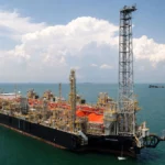Seatrium y Golar colaboran en proyectos de conversión de buques metaneros en plantas flotantes de GNL FLNG.