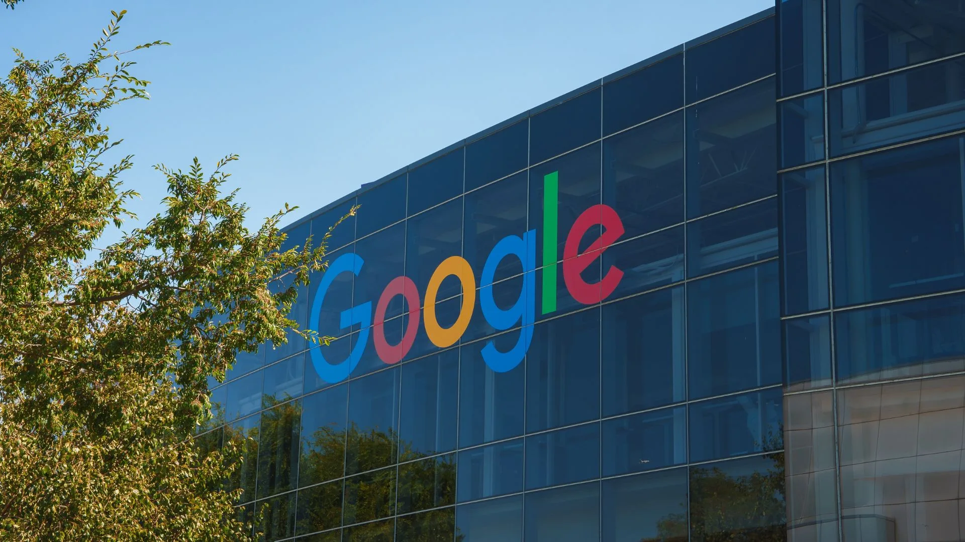 Google multado por US$1.000 millones por incumplir la DMA