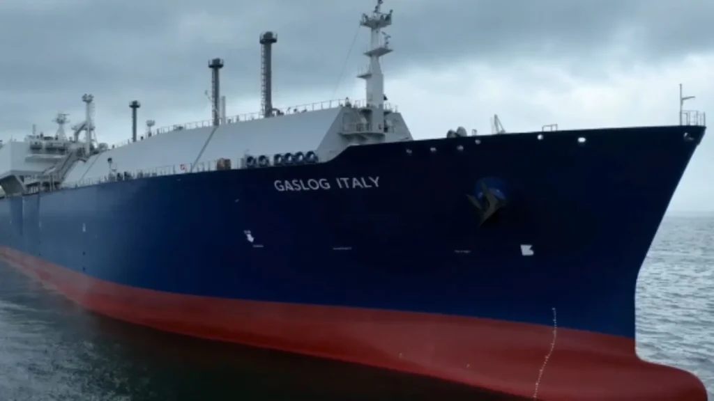 Hanwha Ocean entrega el primer buque de gas natural lucuado a GasLog llamado GasLog Italy