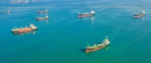 Tráfico de petroleros en el estrecho de Ormuz cae tras escalada entre EE.UU. e Irán