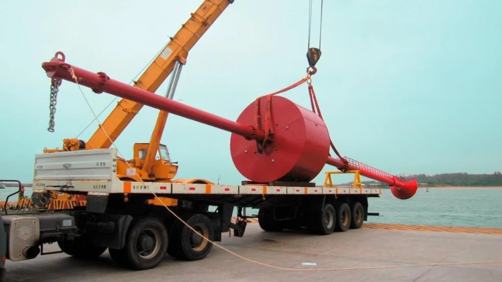 Unloading an articulated buoys