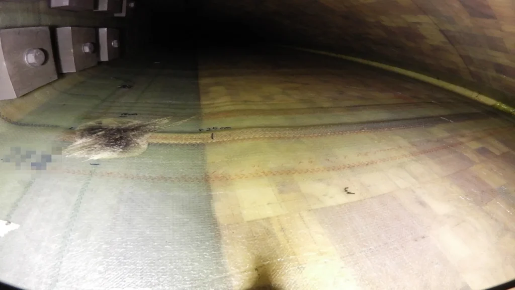 Inspección con drones en las aspas de una turbina