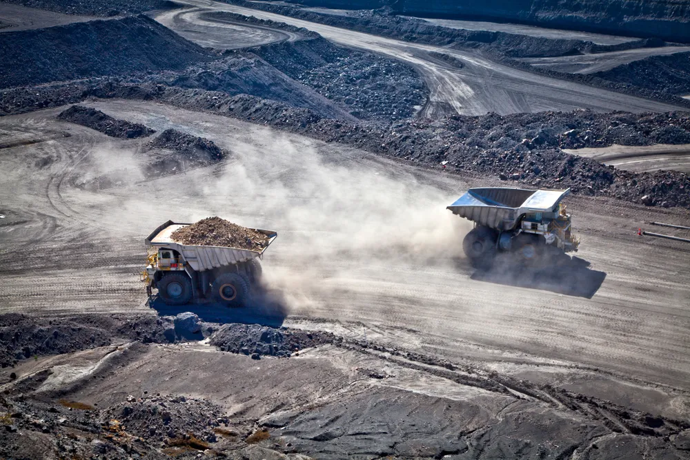 Strategies and technologies for decarbonization in the mining sector  