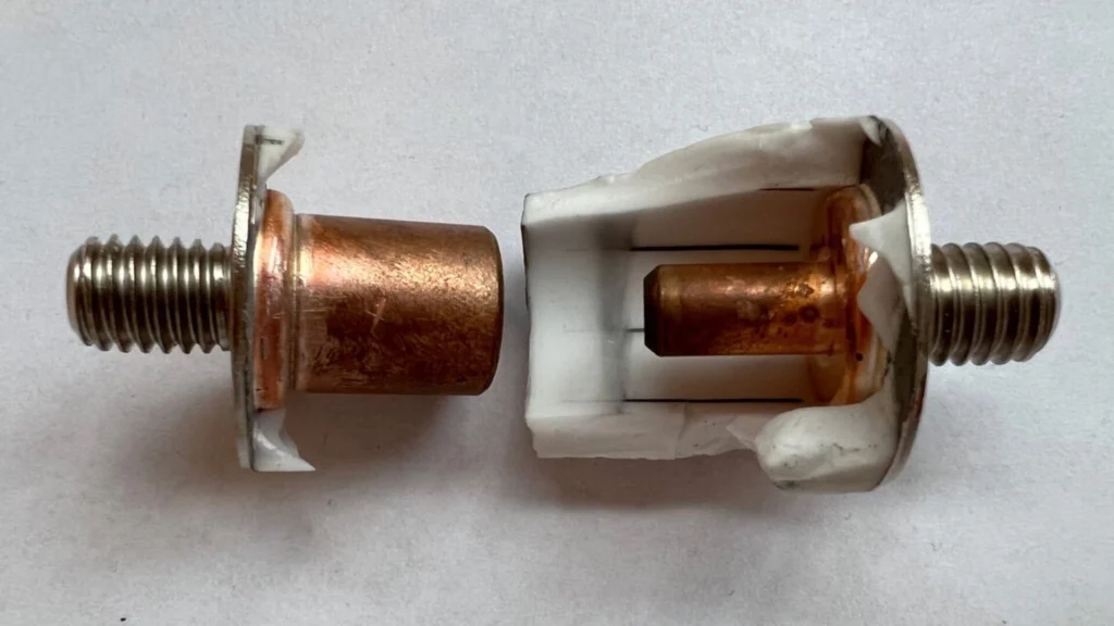 IMG 5 Proteccion contra sobrevoltaje diferencias criticas entre spark gaps y desacopladores DC