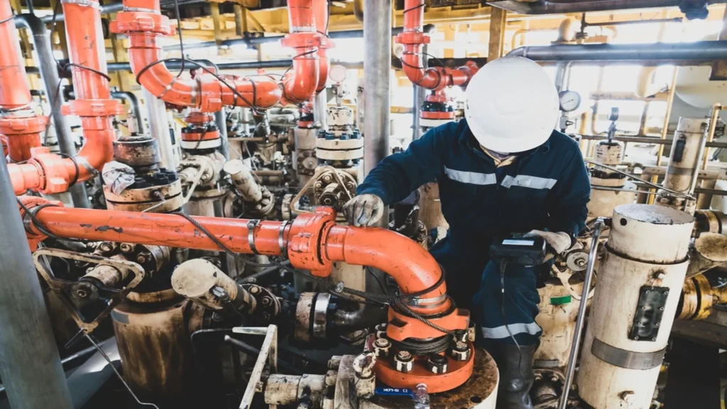 Application of different types of non-destructive testing on pipelines