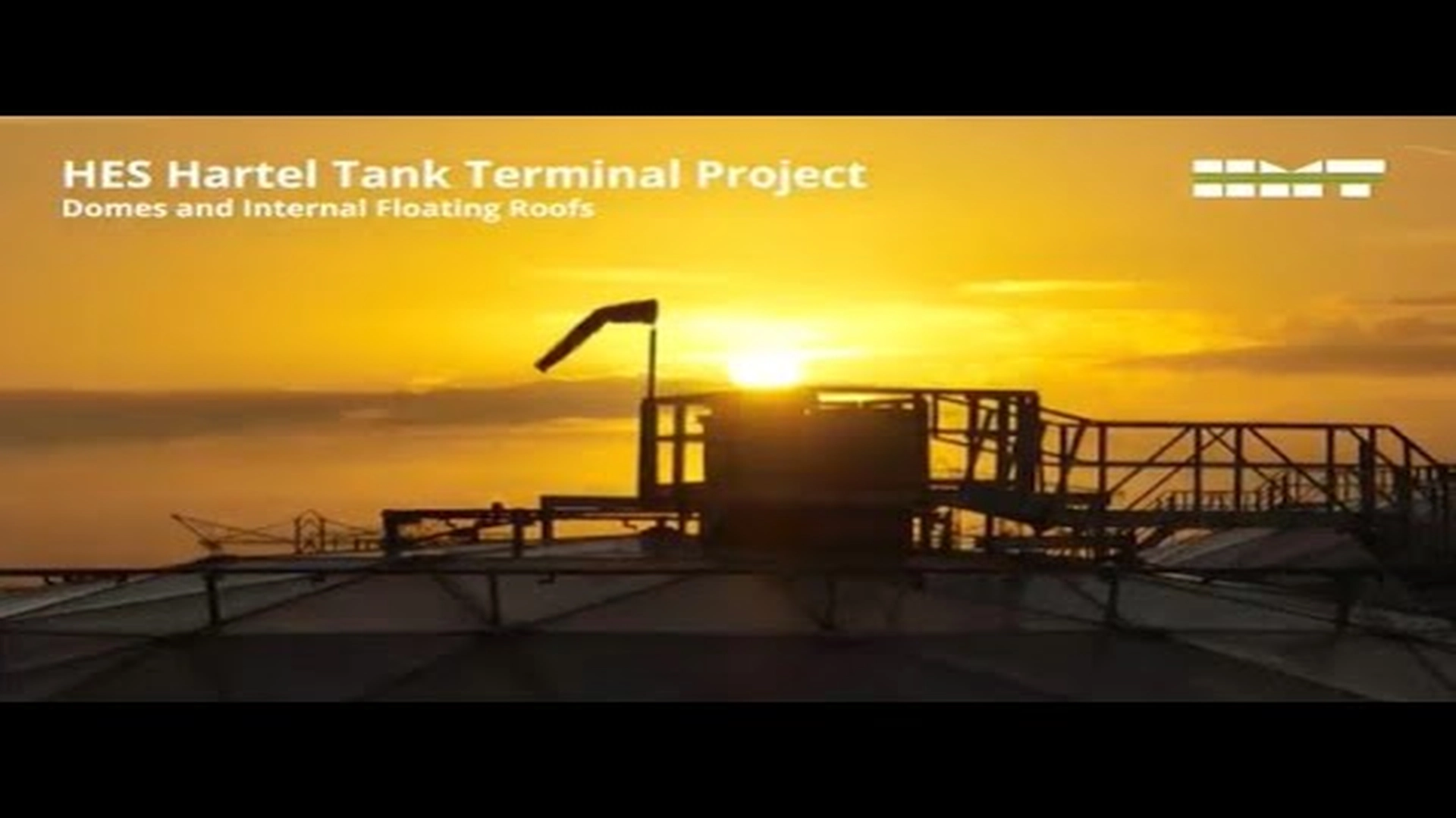 Operadores de terminales en terminal de tanques HES Hartel.