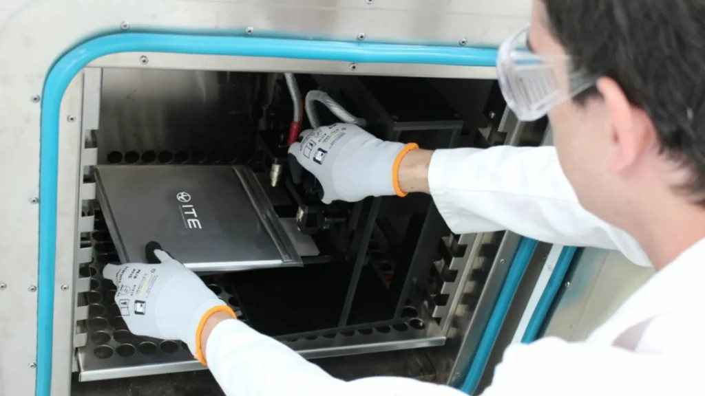 The only Spanish laboratory that certifies batteries for electric cars is located in Valencia.
