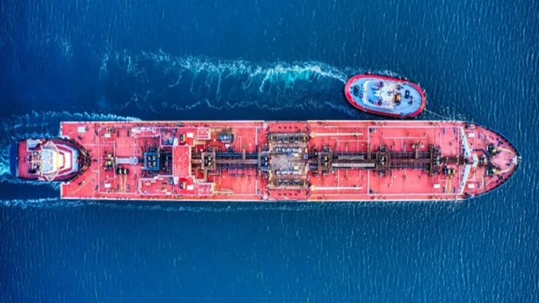 Caída histórica de las crude oil imports de Japón desde Oriente Medio por la crisis en el Estrecho de Ormuz.