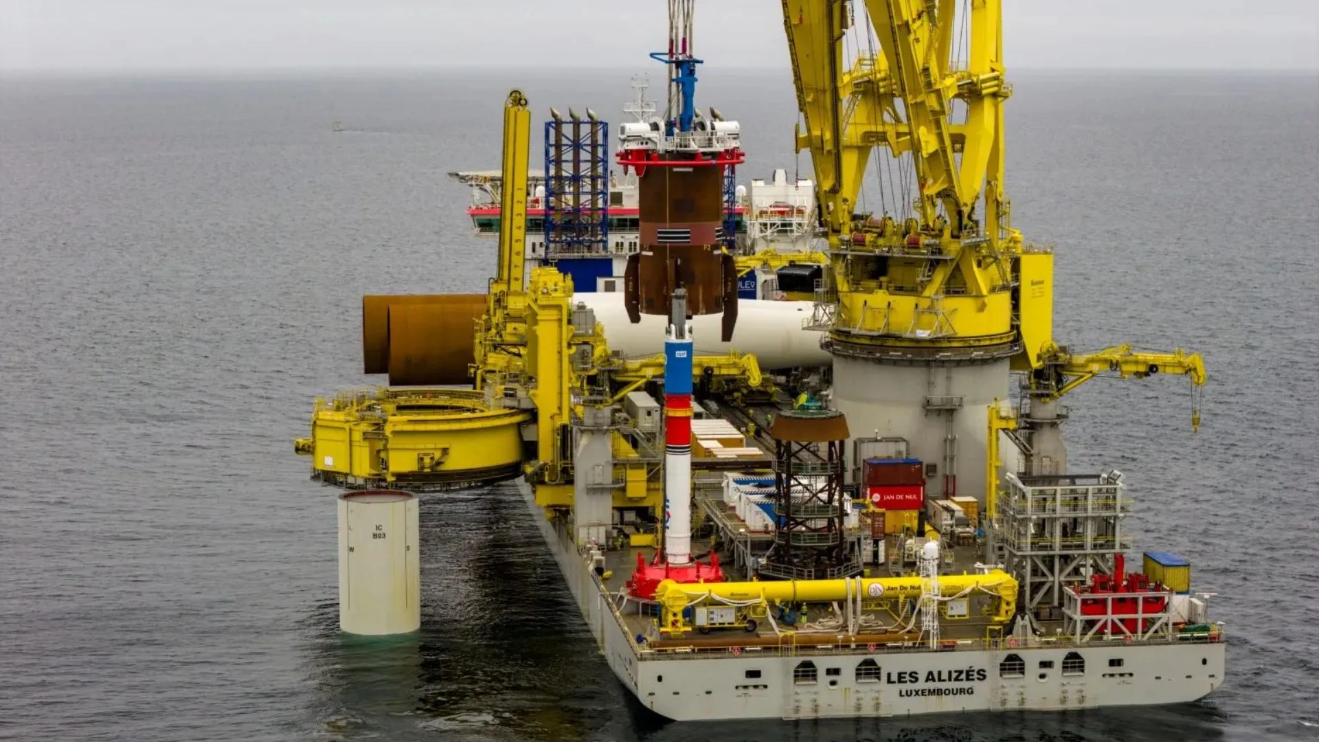 Inch Cape completa instalación de monopilotes offshore