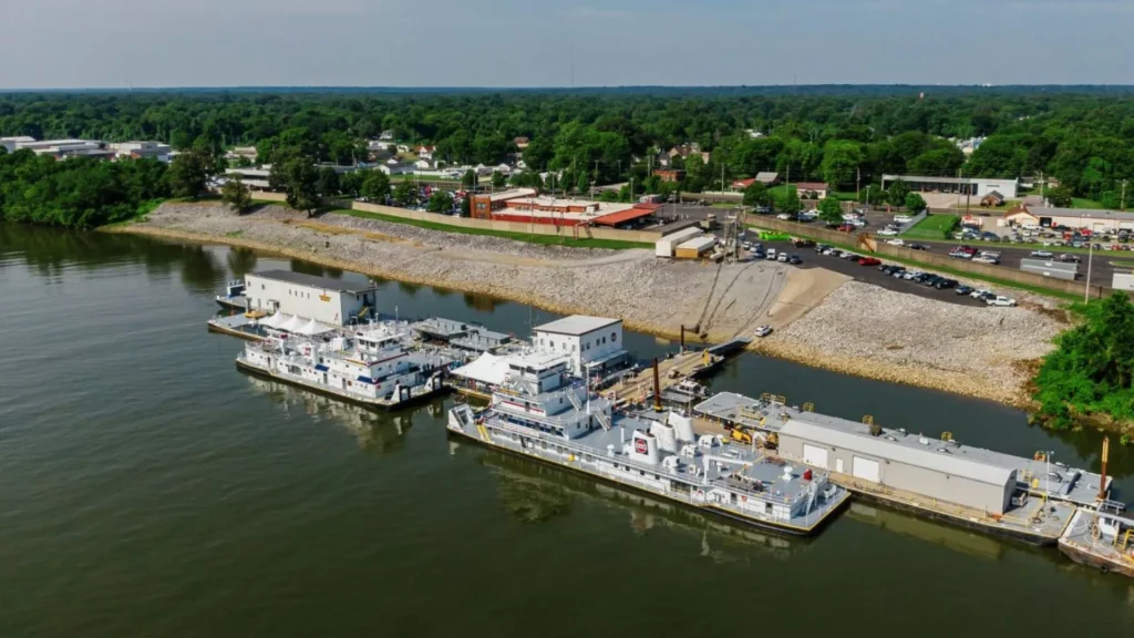 Ingram Marine honors its leaders with christening of two new tugs