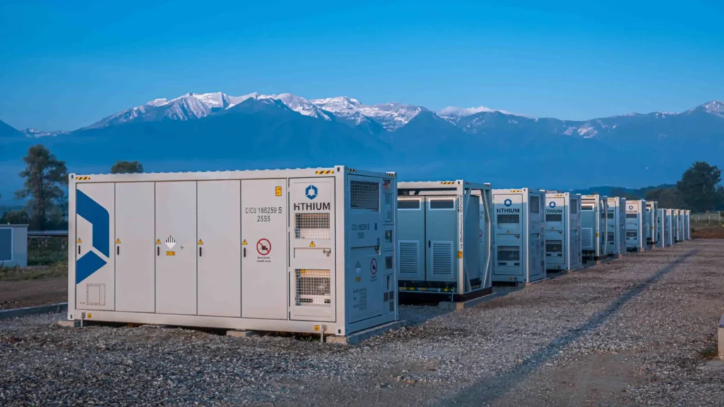 Instalan el mayor Sistema de Almacenamiento de Energía en Baterías (BESS) de Europa del Este