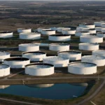 Inventarios de crudo en EE. UU. suben 4,4 millones de barriles