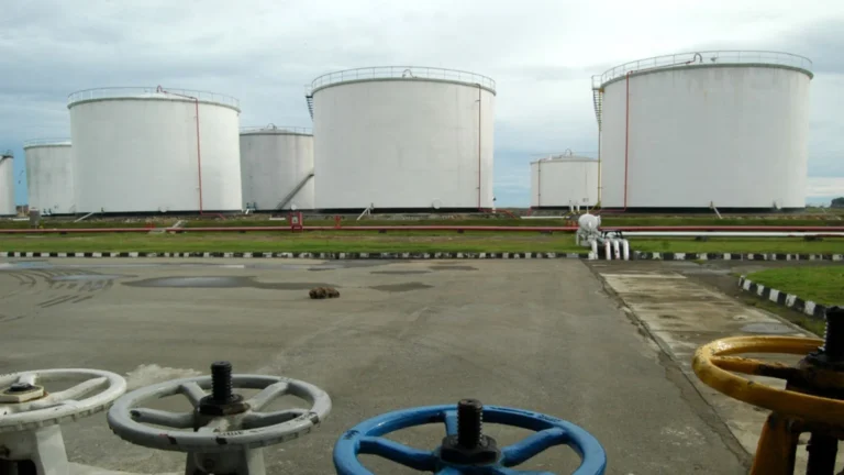 Inventarios petróleo EIA caen