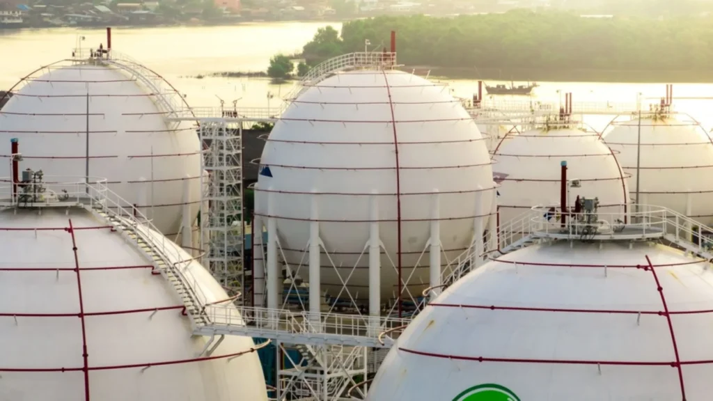 KOMIPO cancela planes de aumento de importación de GNL