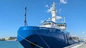 El M/V Seaward Endeavor obtiene autorización para operaciones internacionales