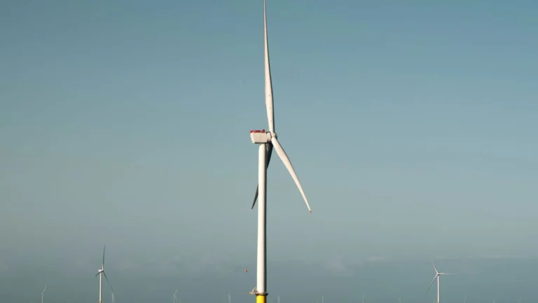 La capacidad de aerogeneradores y suministro eléctrico