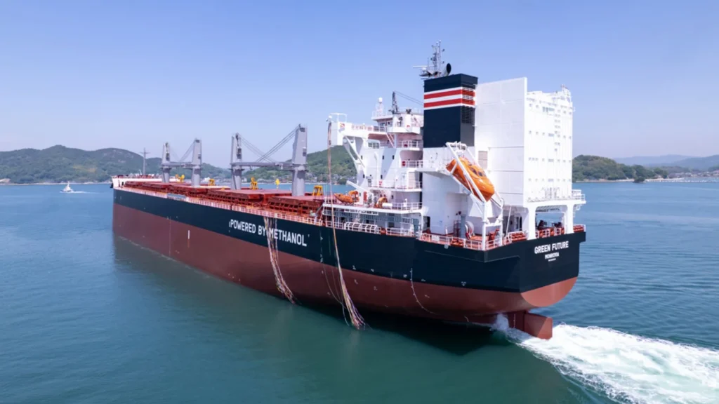 La entrega del primer granelero propulsado por metanol por parte de NYK Group en Japón