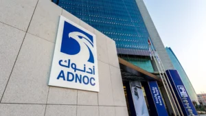 ADNOC reestructura su estrategia internacional con XRG