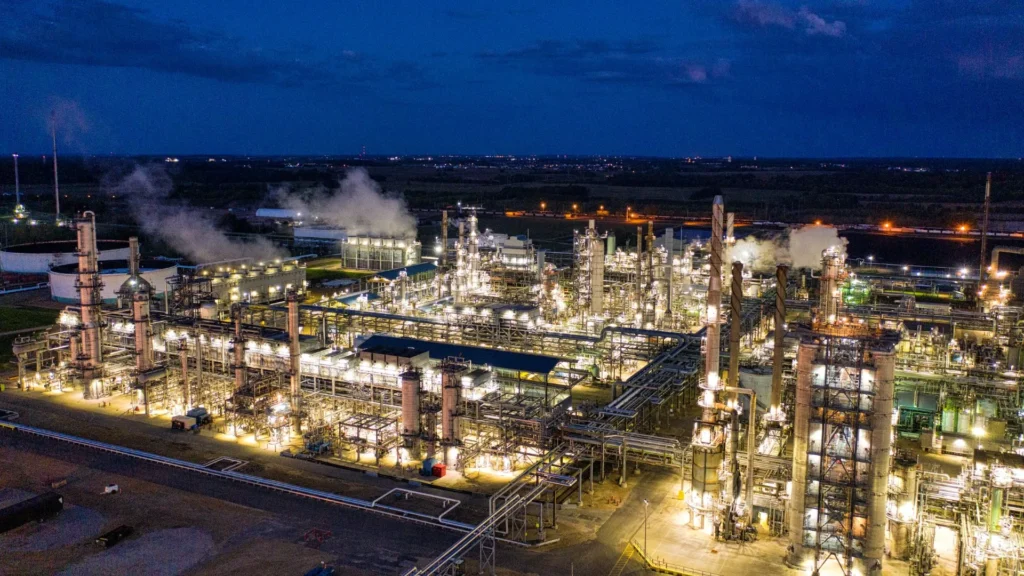UE descarta problemas en el suministro de petróleo tras la crisis en Oriente Medio