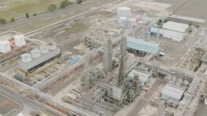 Petronas inaugura Petronas Liquefied Natural Gas en China desde Lingang