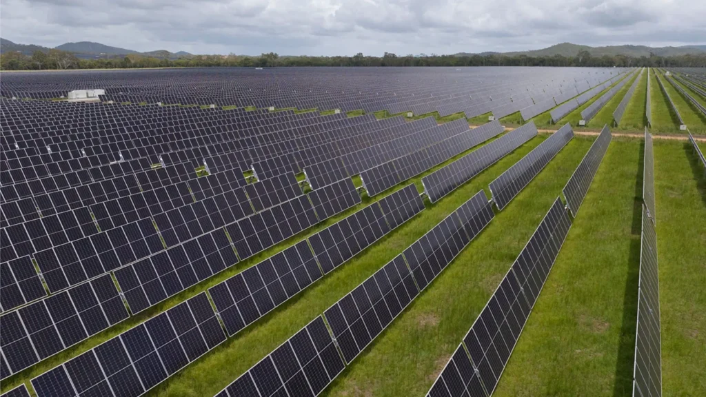 La financiación para la planta solar Aldoga por ACCIONA avalada por Cesce