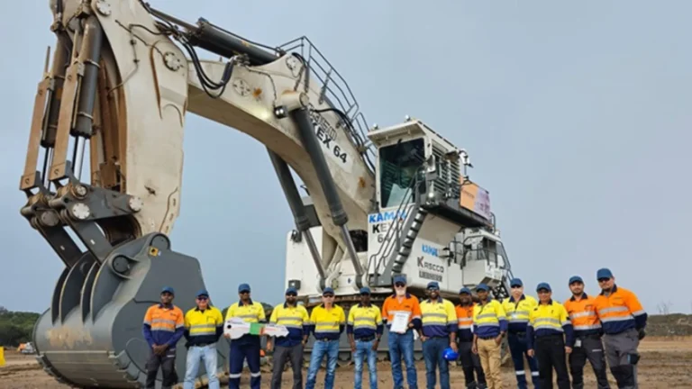 La flota de excavadoras R 9350 en la mina Sentinel